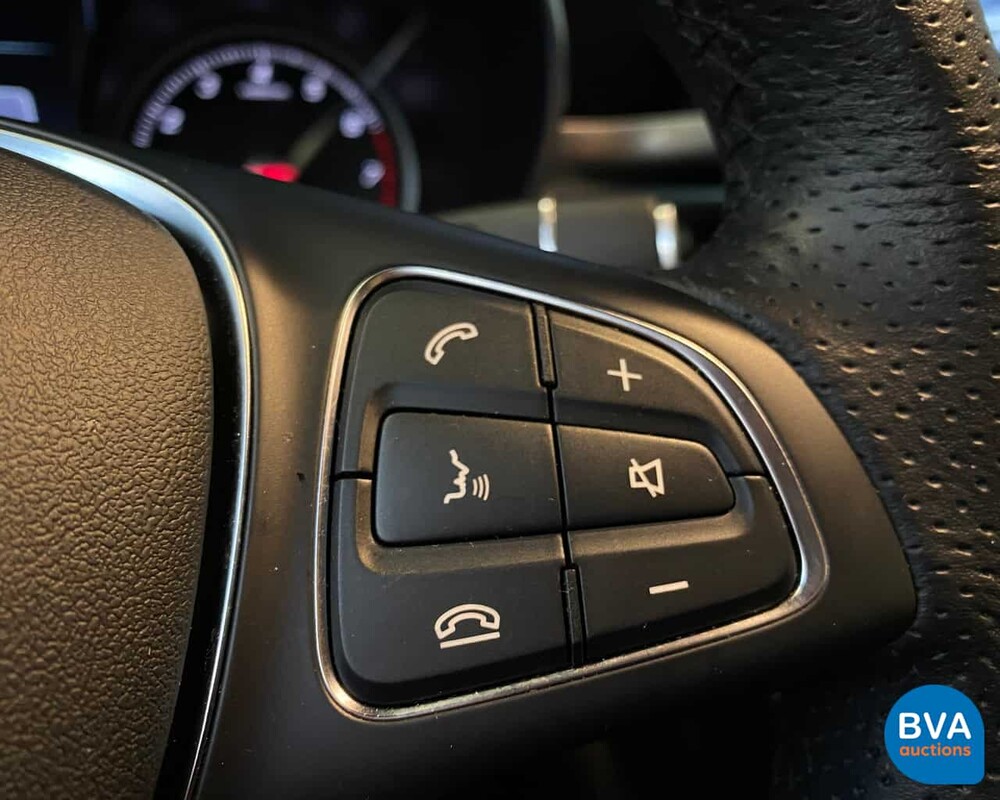 Mercedes-Benz GLC300 AMG GLC Klasse 2018 4Matic Garantie.