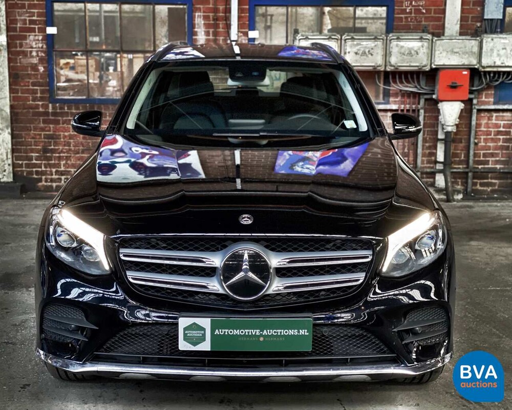 Mercedes-Benz GLC300 AMG GLC Klasse 2018 4Matic Garantie.