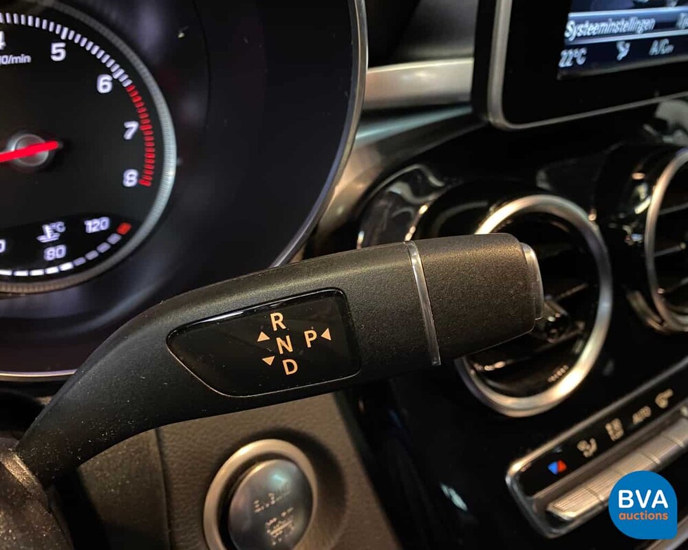 Mercedes-Benz GLC300 AMG GLC Klasse 2018 4Matic Garantie.