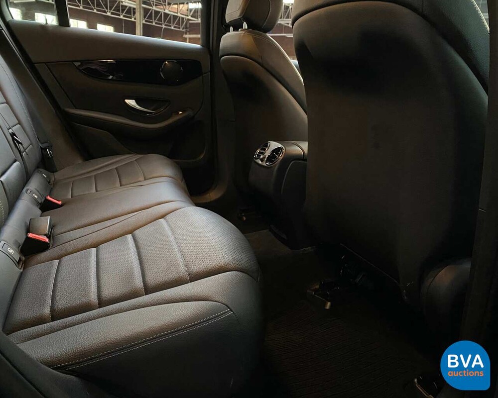 Mercedes-Benz GLC300 AMG GLC Klasse 2018 4Matic Garantie.