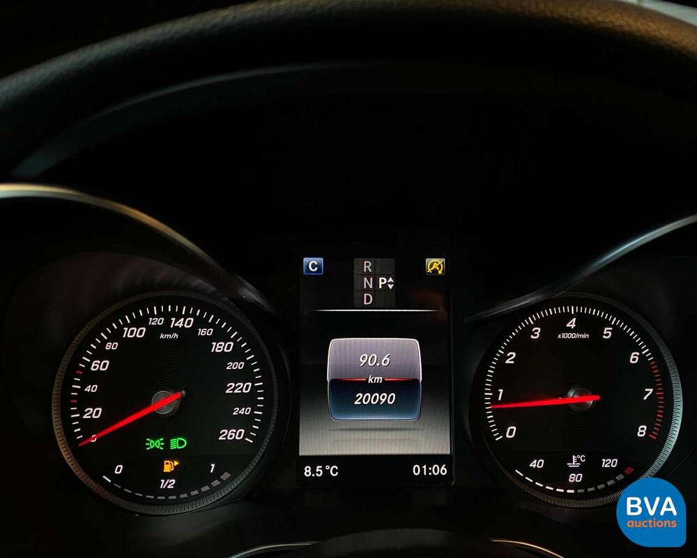 Mercedes-Benz GLC300 AMG GLC Klasse 2018 4Matic Garantie.