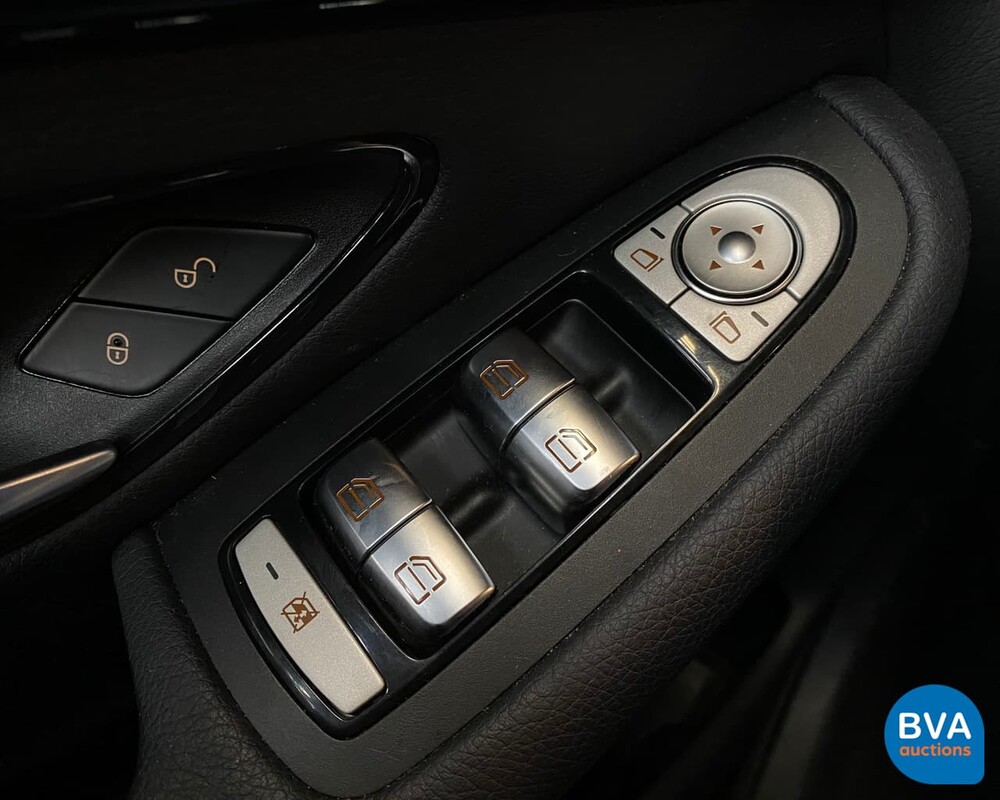 Mercedes-Benz GLC300 AMG GLC Klasse 2018 4Matic Garantie.