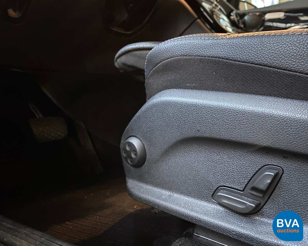 Mercedes-Benz GLC300 AMG GLC Klasse 2018 4Matic Garantie.