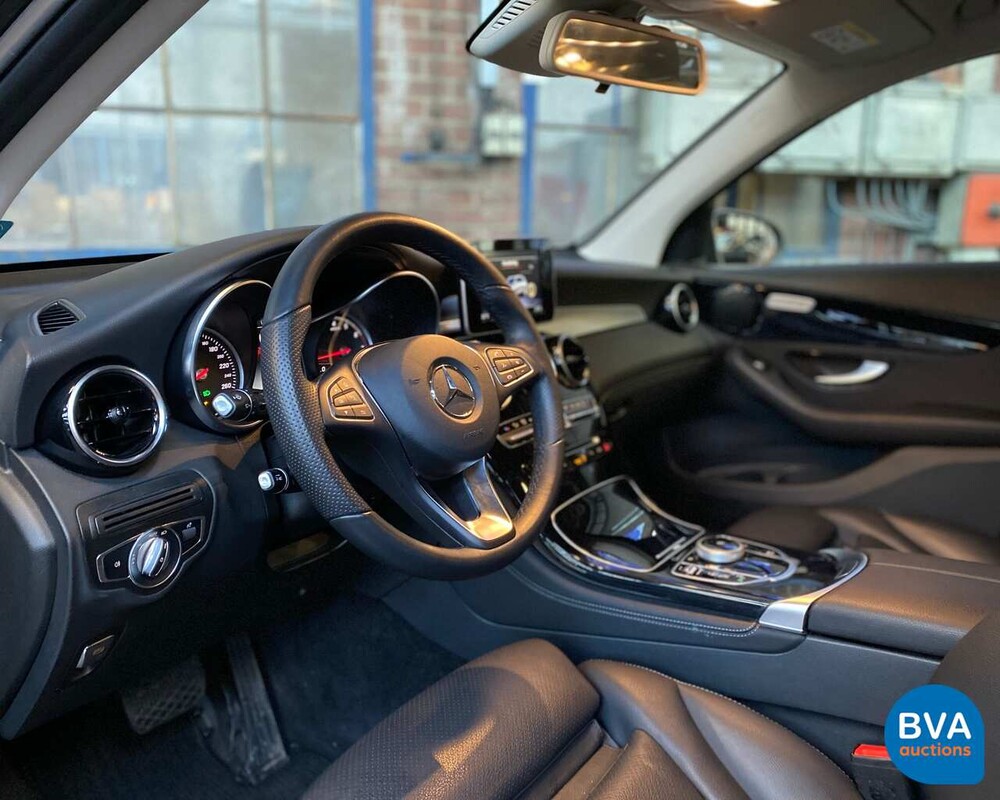 Mercedes-Benz GLC300 AMG GLC Klasse 2018 4Matic Garantie.