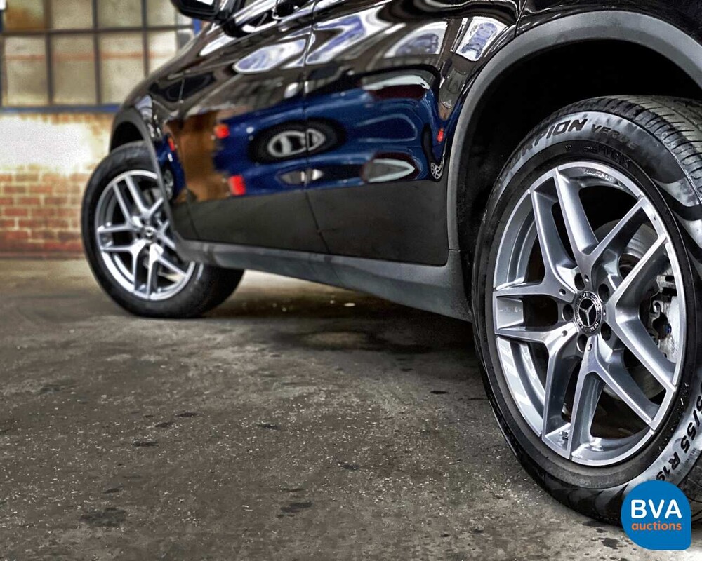 Mercedes-Benz GLC300 AMG GLC Klasse 2018 4Matic Garantie.