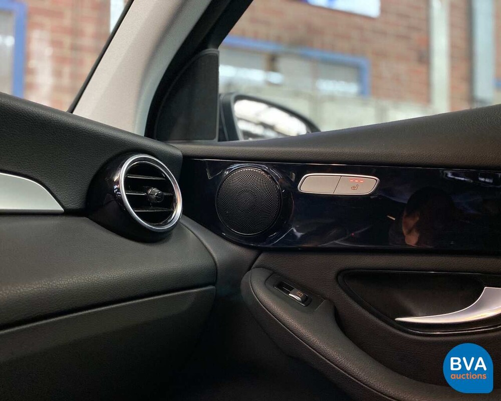 Mercedes-Benz GLC300 AMG GLC Klasse 2018 4Matic Garantie.