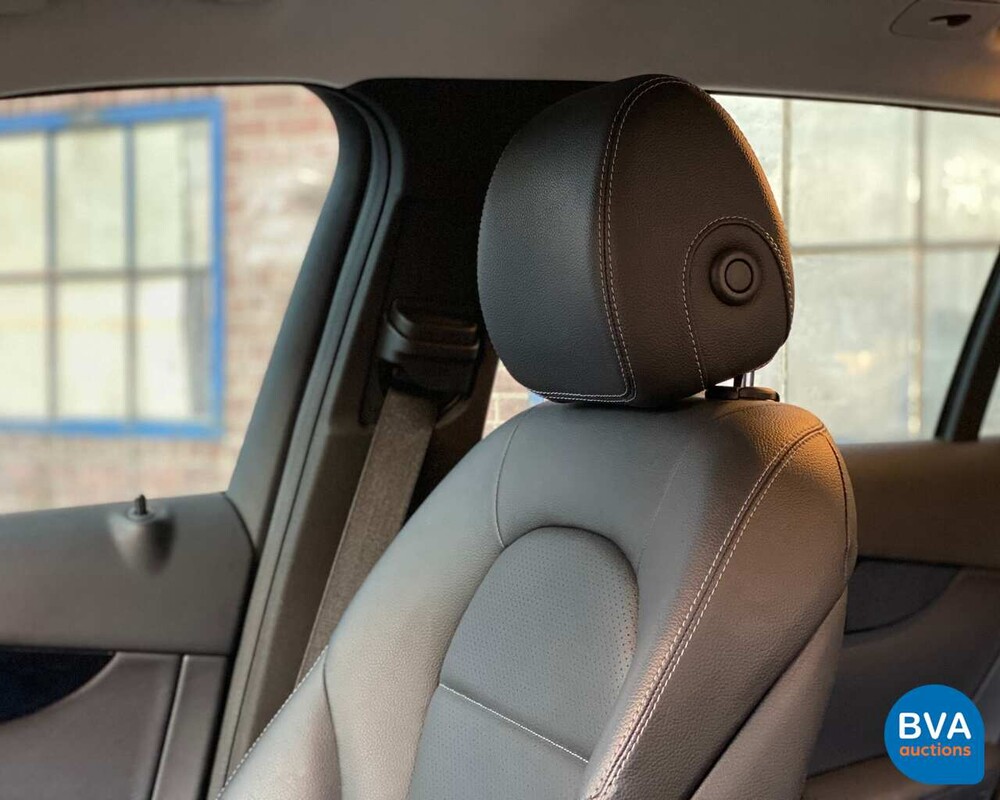 Mercedes-Benz GLC300 AMG GLC Klasse 2018 4Matic Garantie.