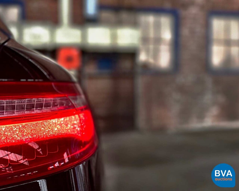 Mercedes-Benz E300 AMG Coupe E-Klasse 2018 245pk Night-Edition -Garantie-