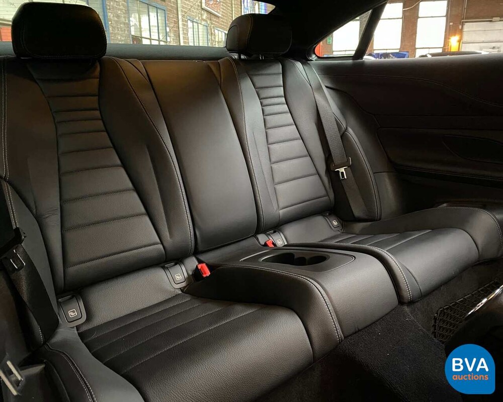 Mercedes-Benz E300 AMG Coupe E-Klasse 2018 245pk Night-Edition -Garantie-