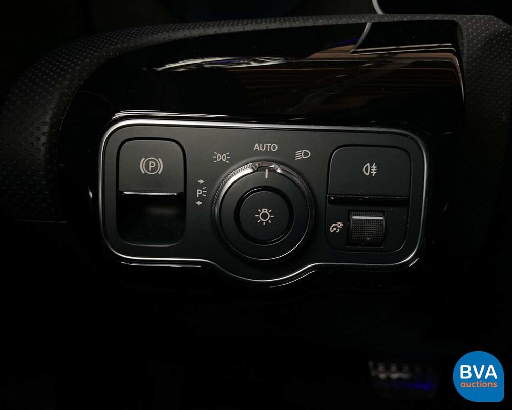 Mercedes-Benz A180d AMG 2019 MY A-Klasse -GARANTIE-