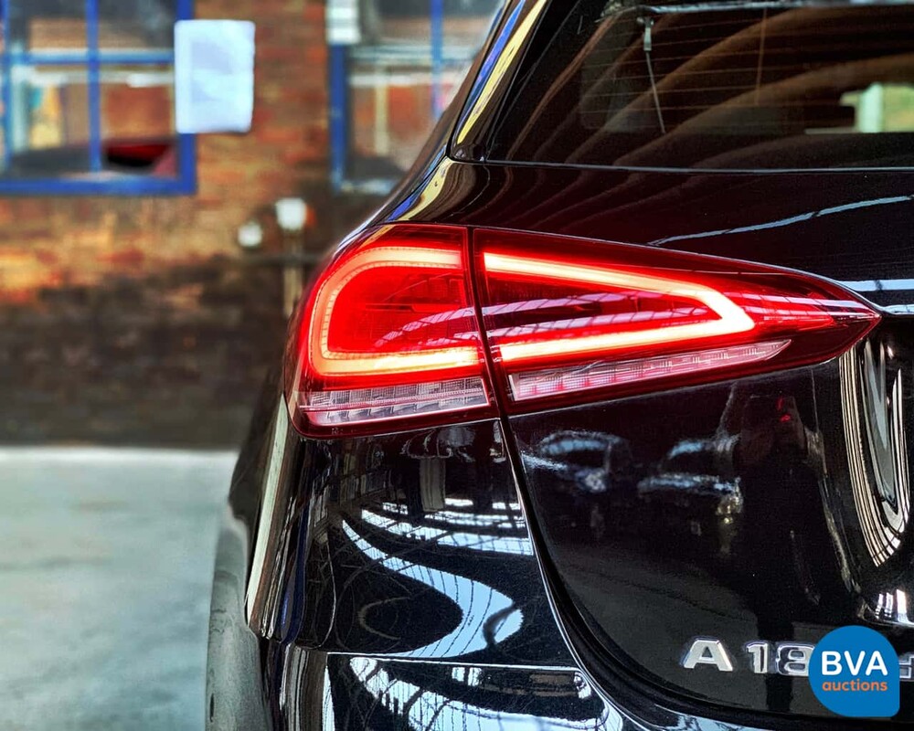 Mercedes-Benz A180d AMG 2019 MY A-Klasse -GARANTIE-