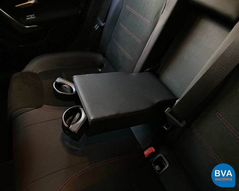 Mercedes-Benz A180d AMG 2019 MY A-Klasse -GARANTIE-