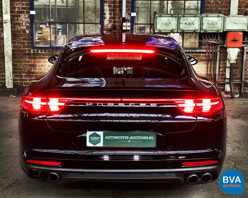 Porsche Panamera 4S 441pk NW-MODEL 2016 Benzine
