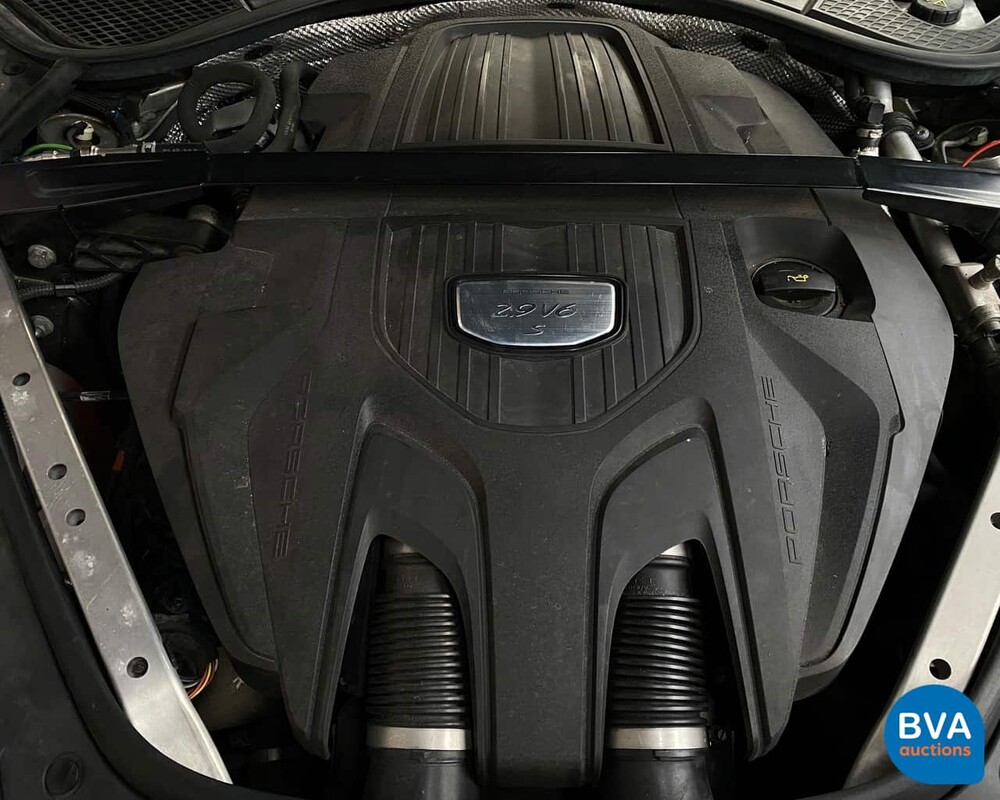 Porsche Panamera 4S 441pk NW-MODEL 2016 Benzine