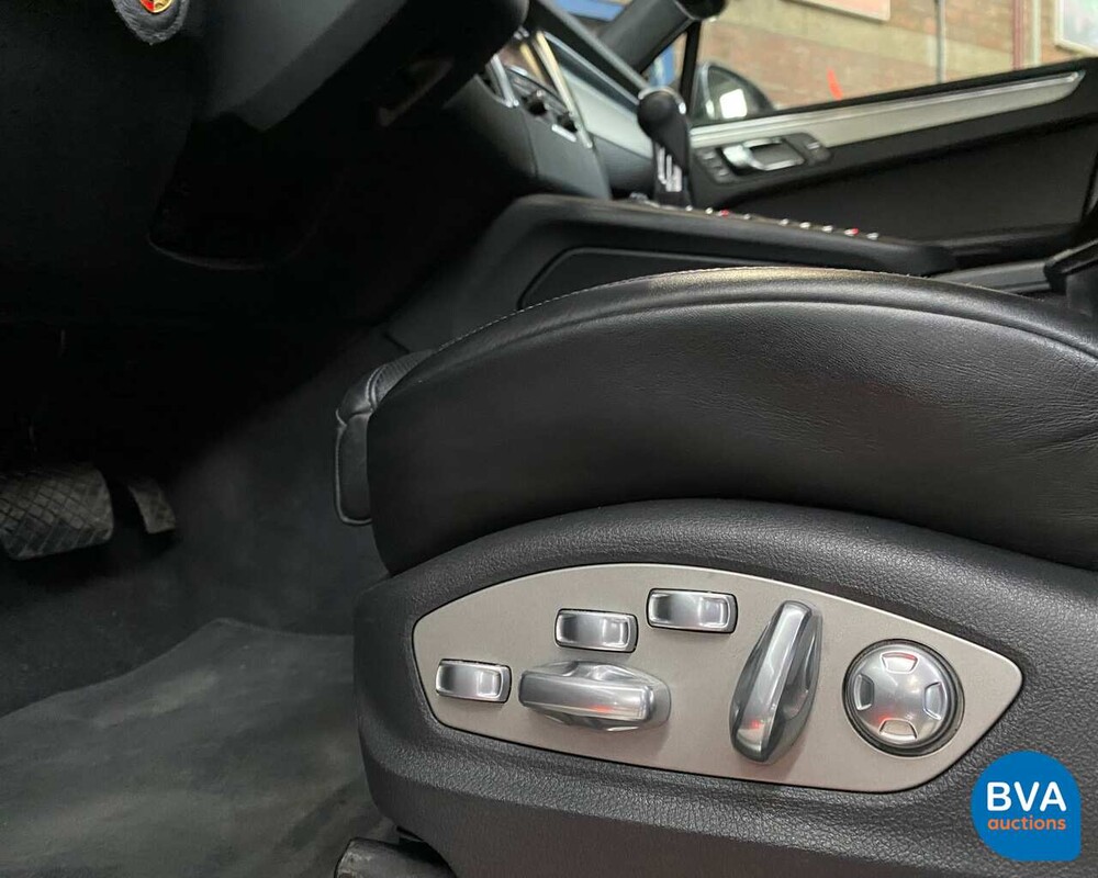 Porsche Macan Turbo 400pk 2015, 5-ZKD-69