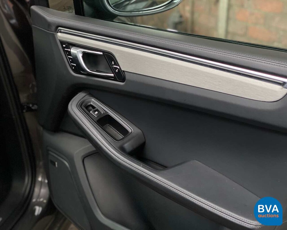 Porsche Macan Turbo 400pk 2015, 5-ZKD-69