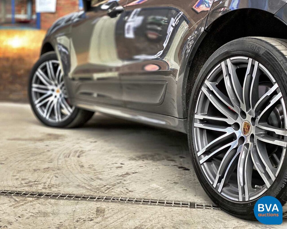 Porsche Macan Turbo 400pk 2015, 5-ZKD-69
