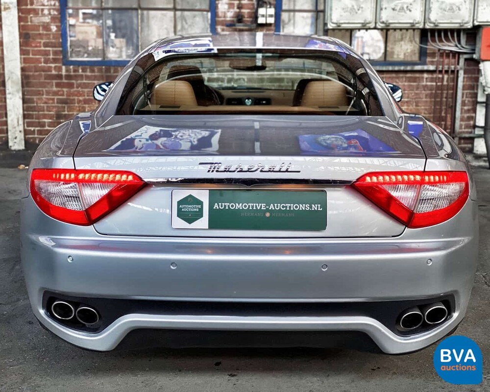 Maserati GranTurismo 4.2 V8 405pk 2008, 49-ZH-FS
