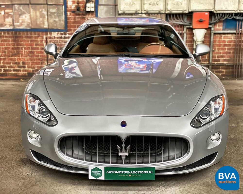 Maserati GranTurismo 4.2 V8 405pk 2008, 49-ZH-FS