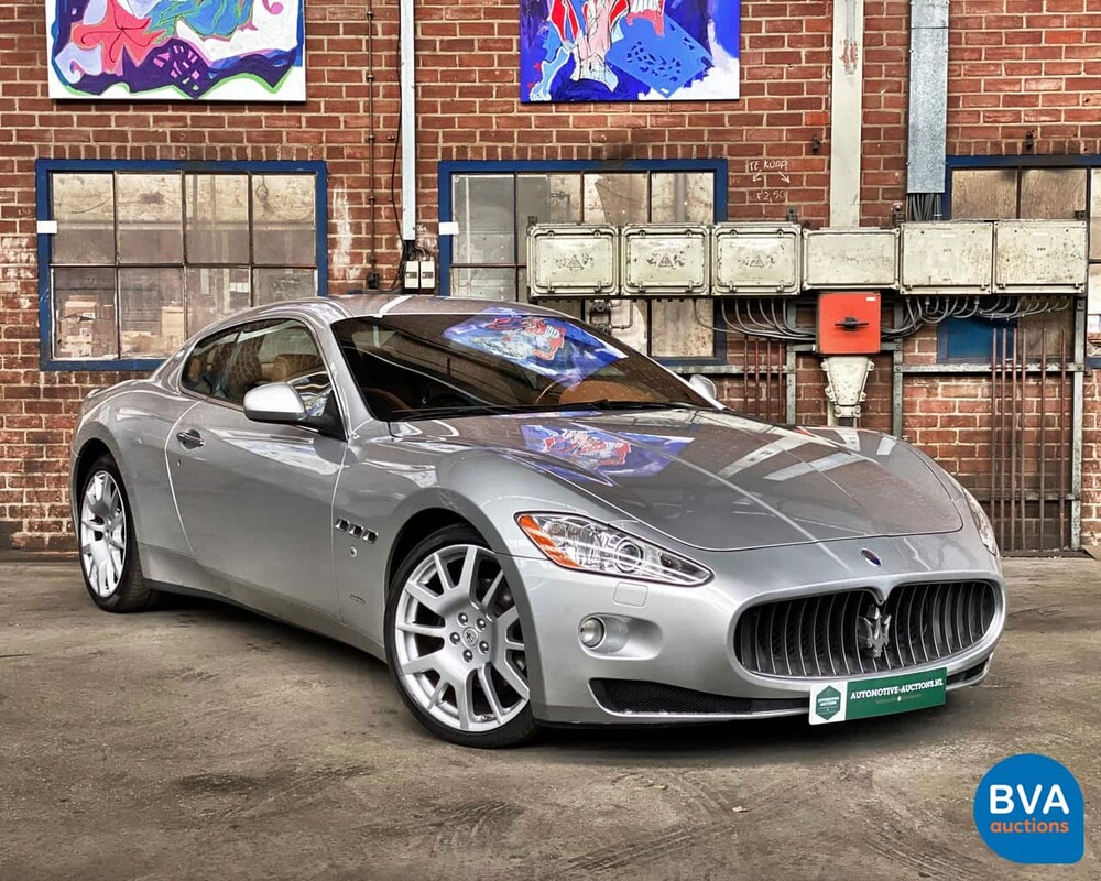Maserati GranTurismo 4.2 V8 405pk 2008, 49-ZH-FS