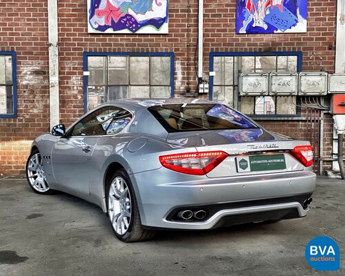 Maserati GranTurismo 4.2 V8 405pk 2008, 49-ZH-FS