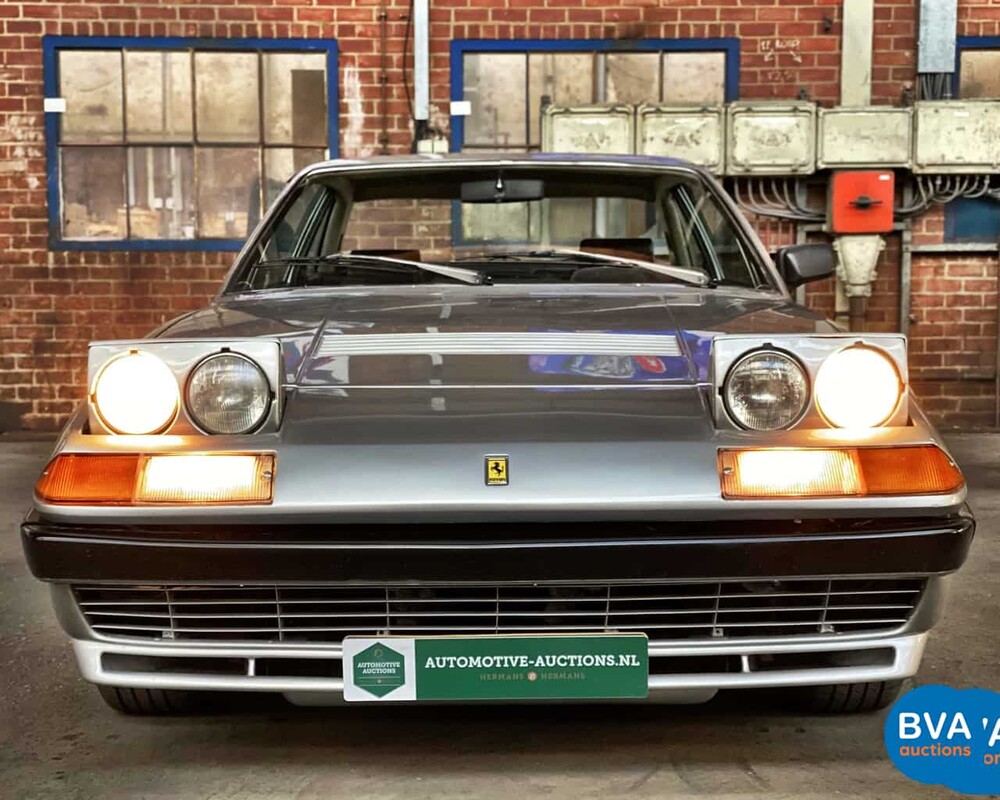 Ferrari 400 GT 2 + 2 Coupé V12 Vergaser 1978, 27-HT-JL.