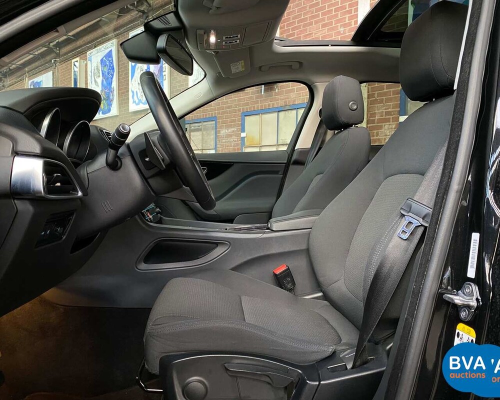 Jaguar F-Pace 20d 180pk AWD 2018 EURO6