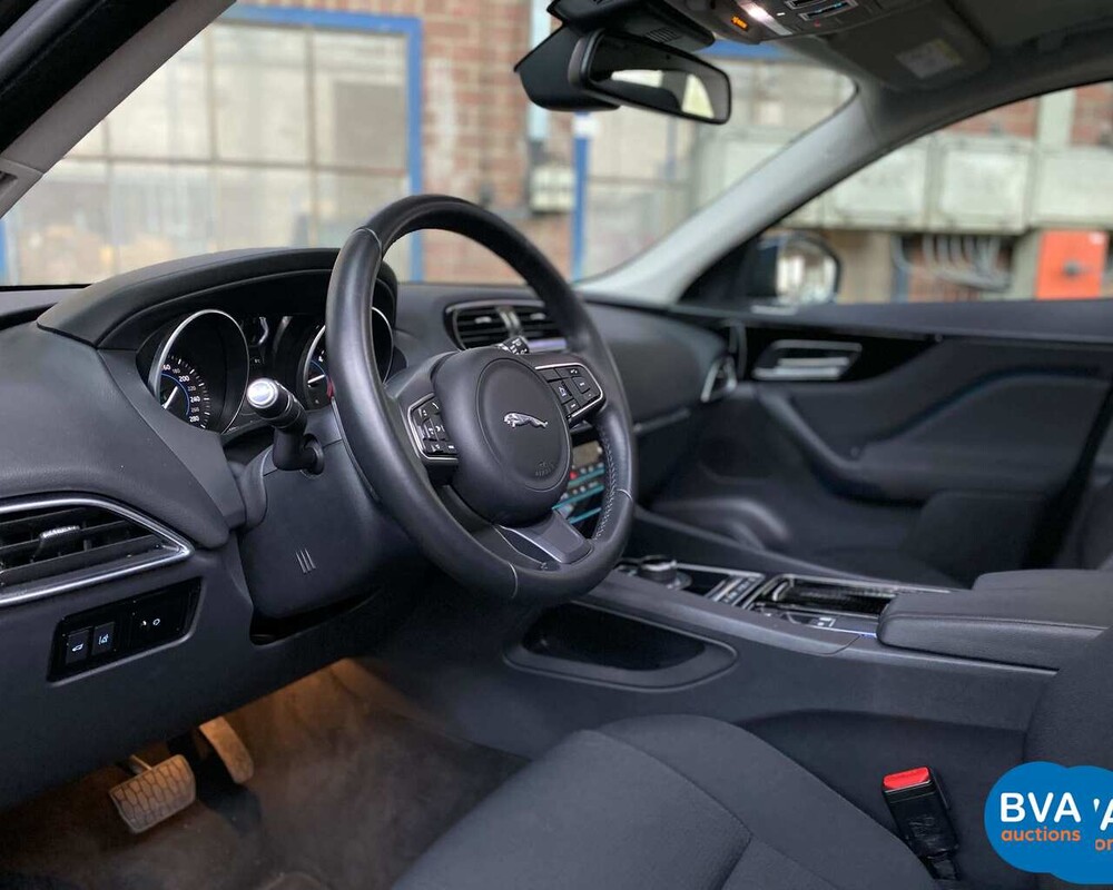Jaguar F-Pace 20d 180pk AWD 2018 EURO6
