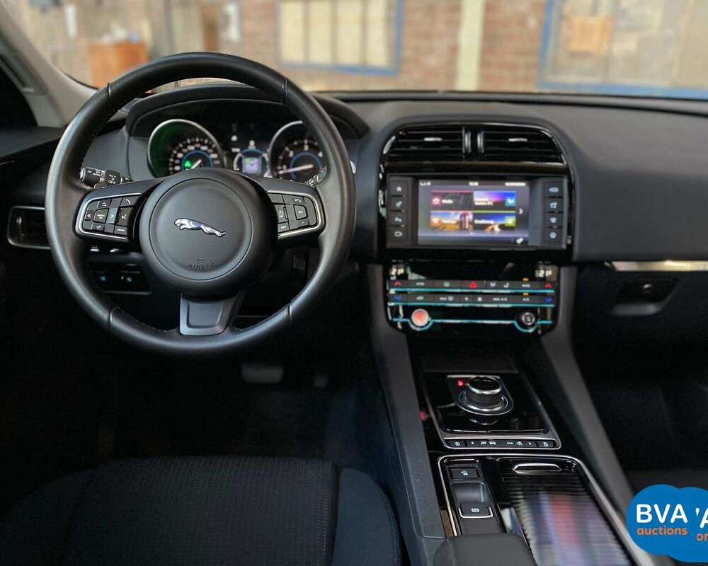 Jaguar F-Pace 20d 180pk AWD 2018 EURO6
