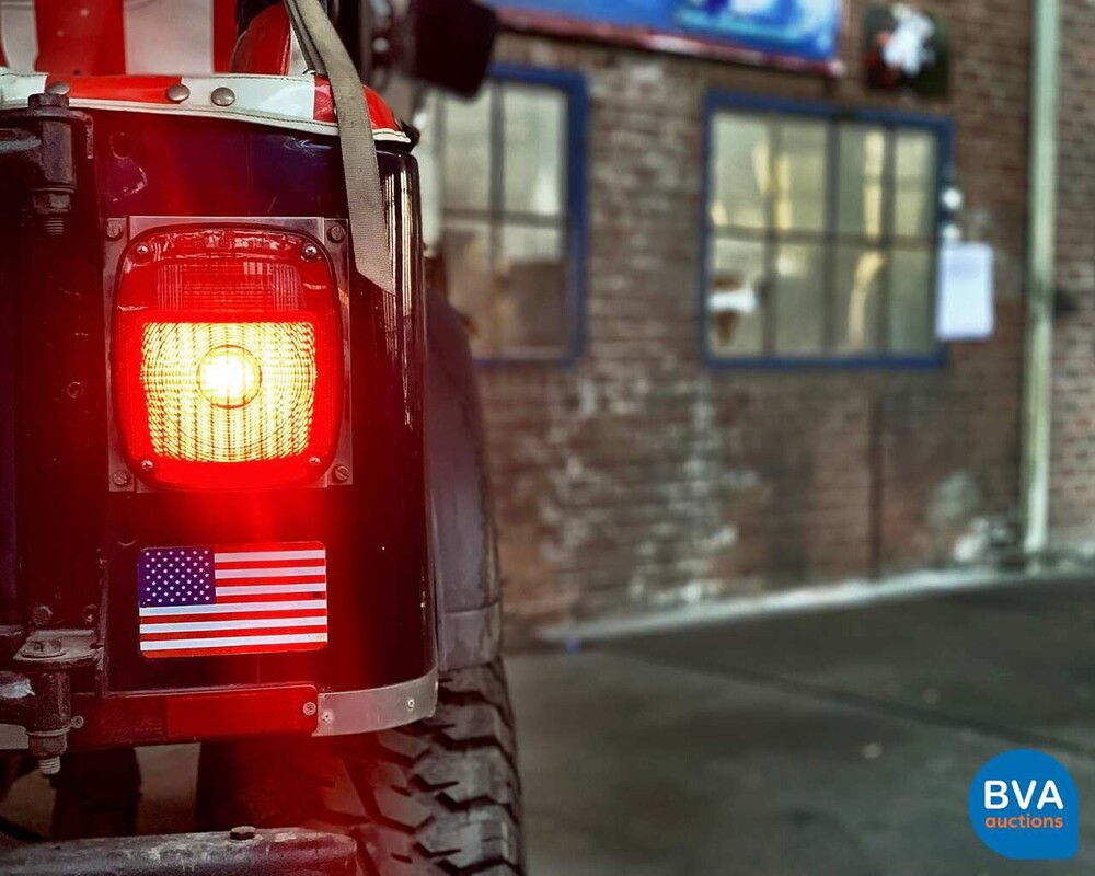 Jeep Kaiser -V8-motor- 1960, BE-41-76