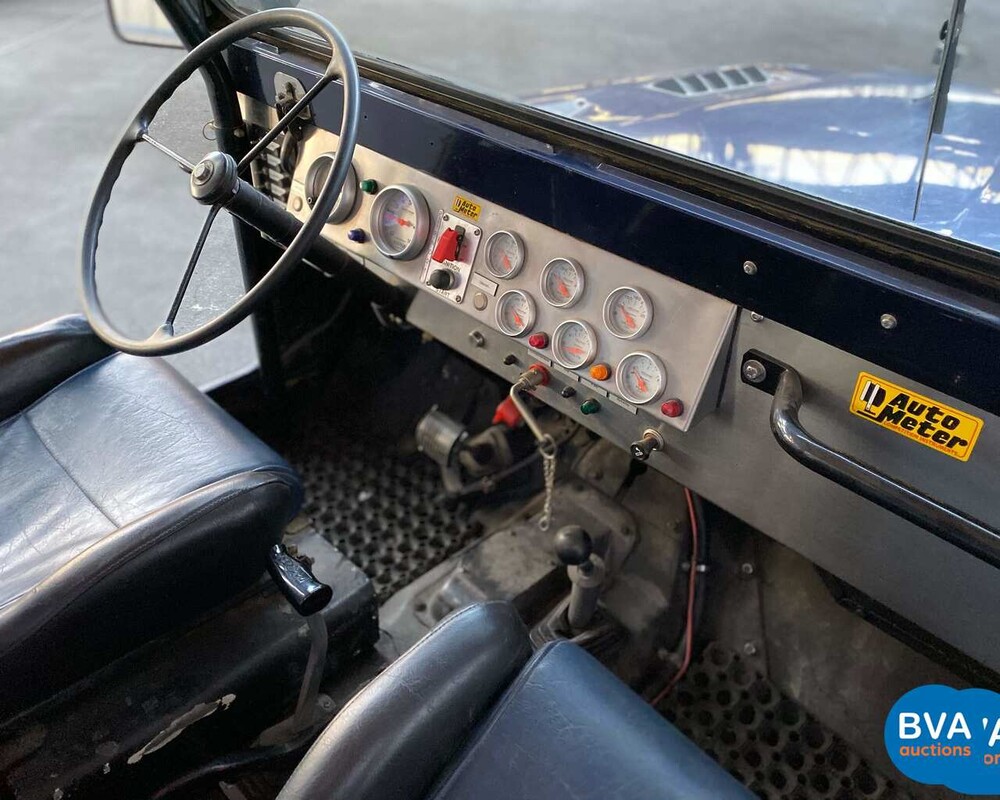 Jeep Kaiser -V8-motor- 1960, BE-41-76