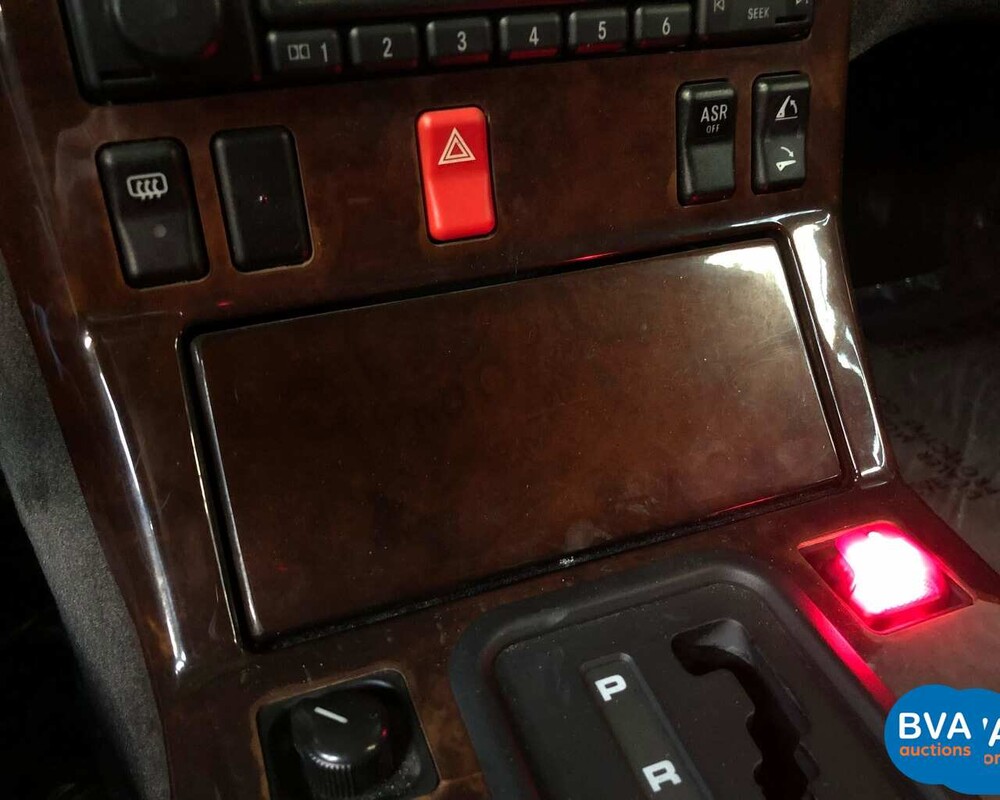 Mercedes-Benz SL500 R129 V8 1995