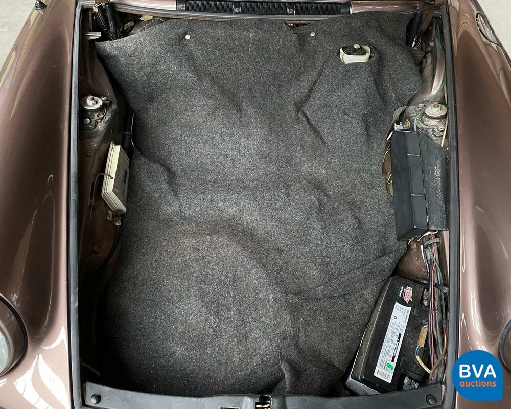 Porsche 911 Carrera 3.2 Cabriolet 1984