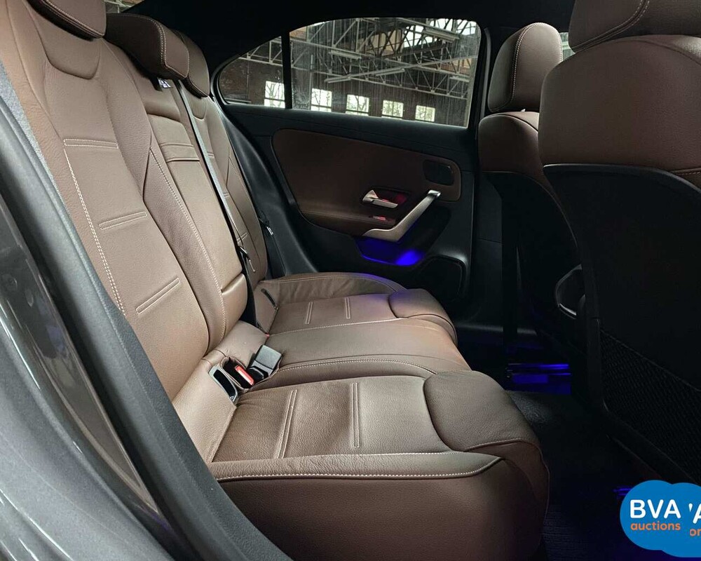 Mercedes-Benz A220 Limousine 190pk 4Matic  2019, H-582-FP