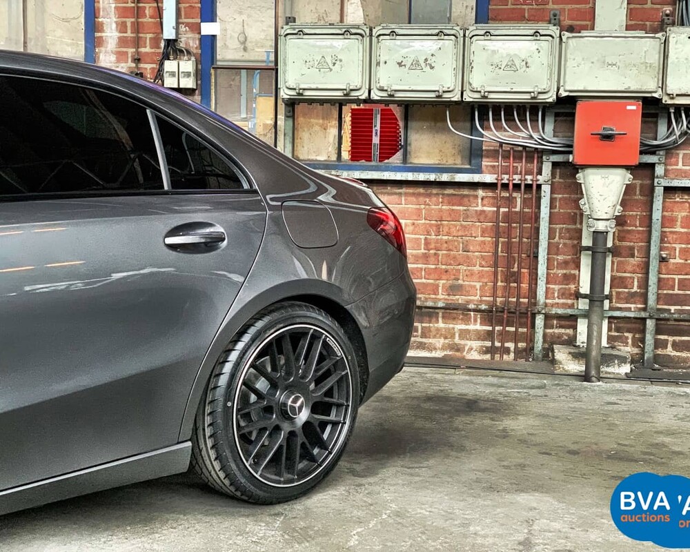 Mercedes-Benz A220 Limousine 190pk 4Matic  2019, H-582-FP