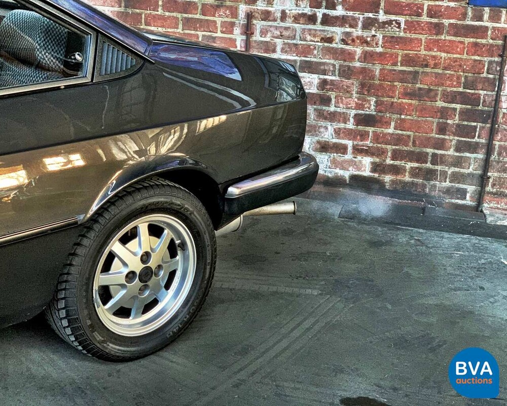 Lancia Beta 2000 injection -Org.NL- 1983, JN-71-VZ