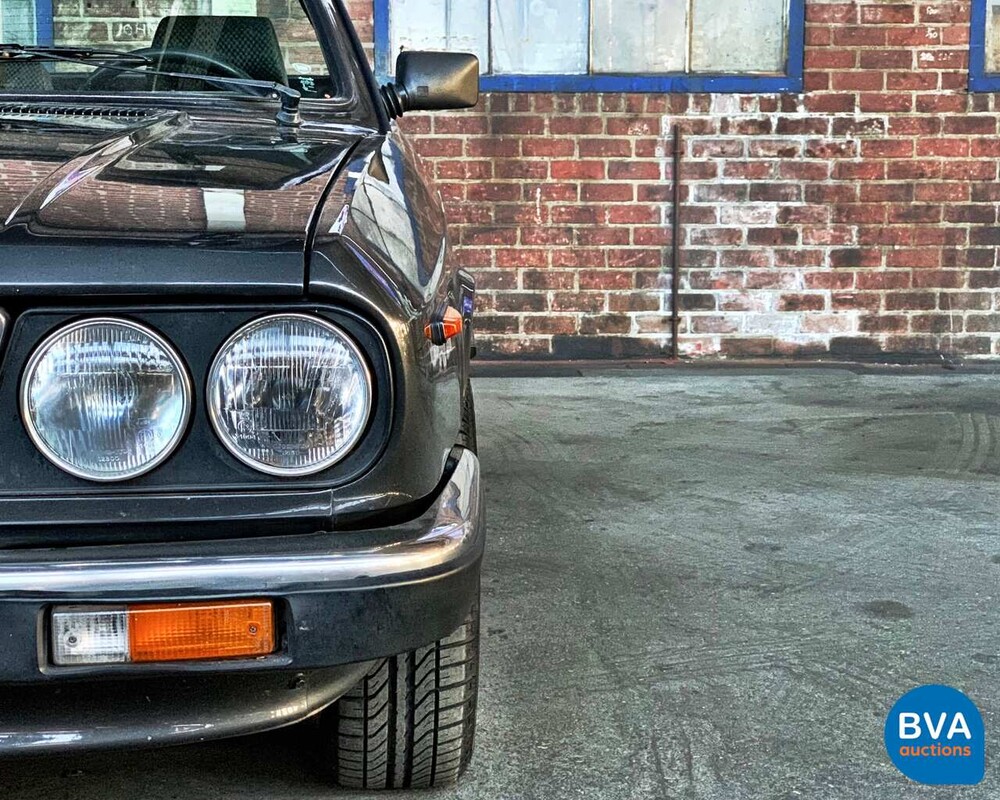 Lancia Beta 2000 injection -Org.NL- 1983, JN-71-VZ