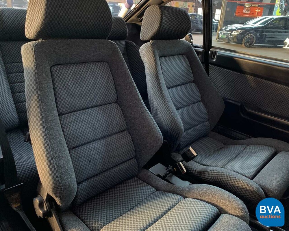 Lancia Beta 2000 injection -Org.NL- 1983, JN-71-VZ