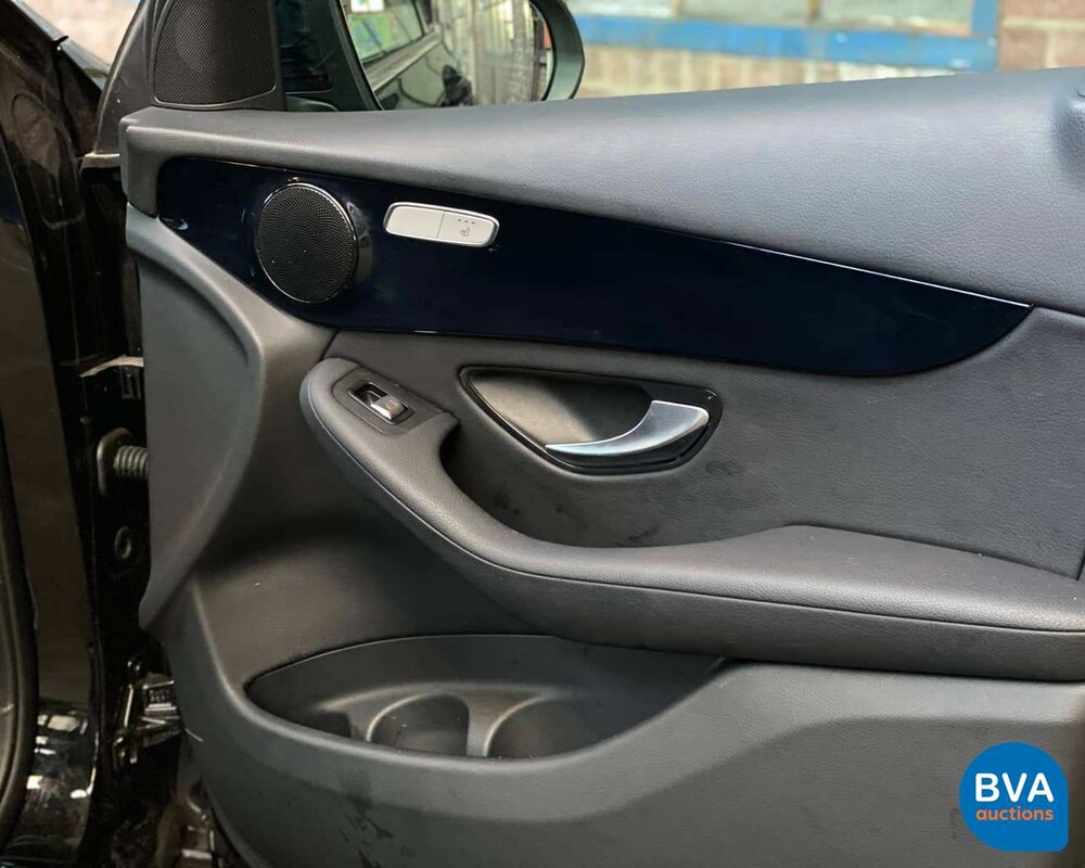 Mercedes-Benz GLC300 AMG GLC-Klasse 2018 4Matic -Garantie-