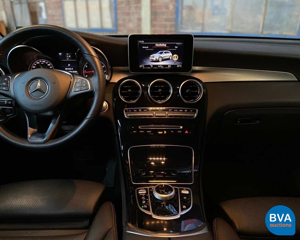 Mercedes-Benz GLC300 AMG GLC-Klasse 2018 4Matic -Garantie-