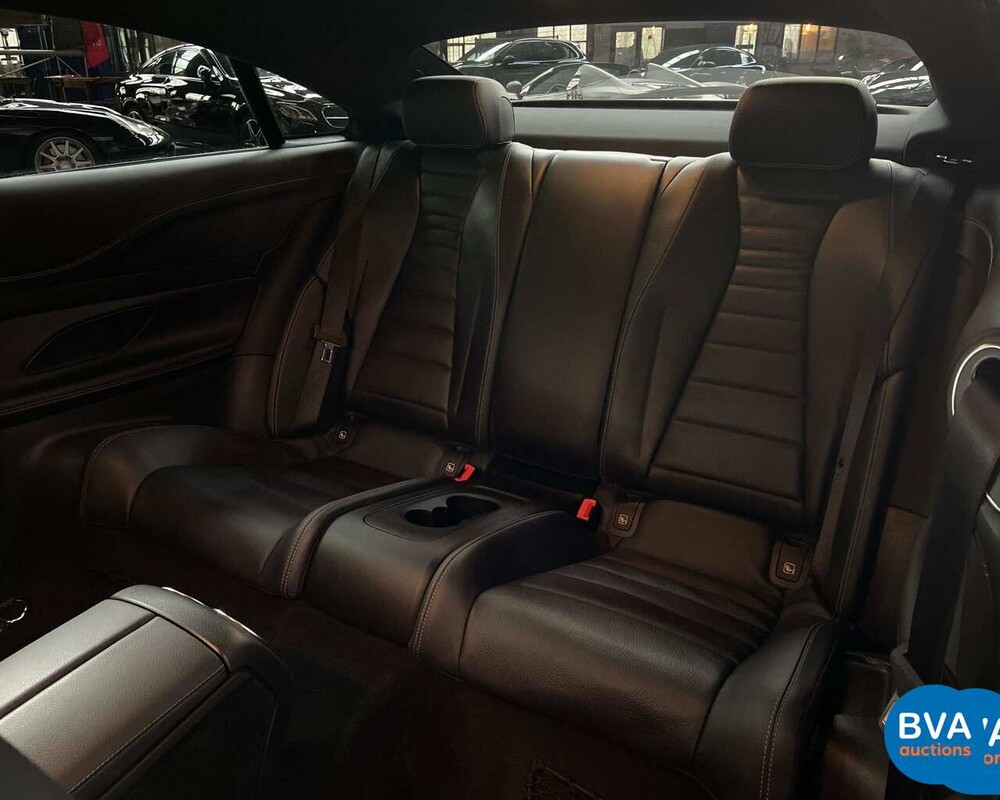 Mercedes-Benz E200 Coupe AMG 2018 E-Klasse NIGHT-Edition -Garantie-