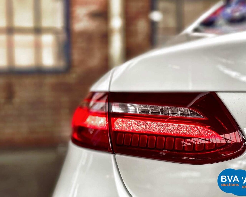 Mercedes-Benz E200 Coupe AMG 2018 E-Klasse NIGHT-Edition -Garantie-