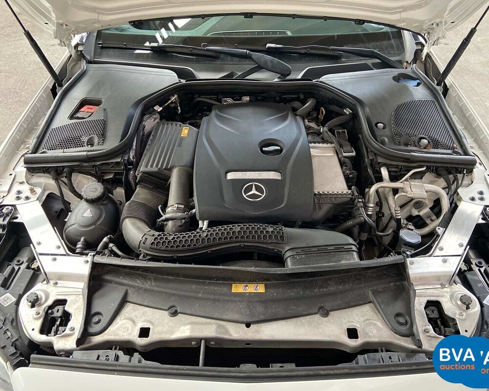 Mercedes-Benz E200 Coupe AMG 2018 E-Klasse NIGHT-Edition -Garantie-