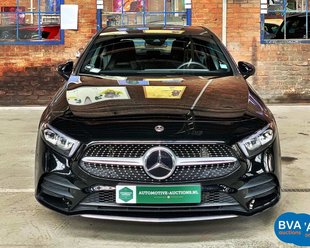 Mercedes-Benz A180d AMG 2019 MY A-Klasse -Garantie-