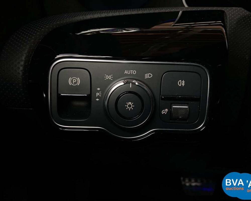 Mercedes-Benz A180d AMG 2019 MY A-Klasse -Garantie-