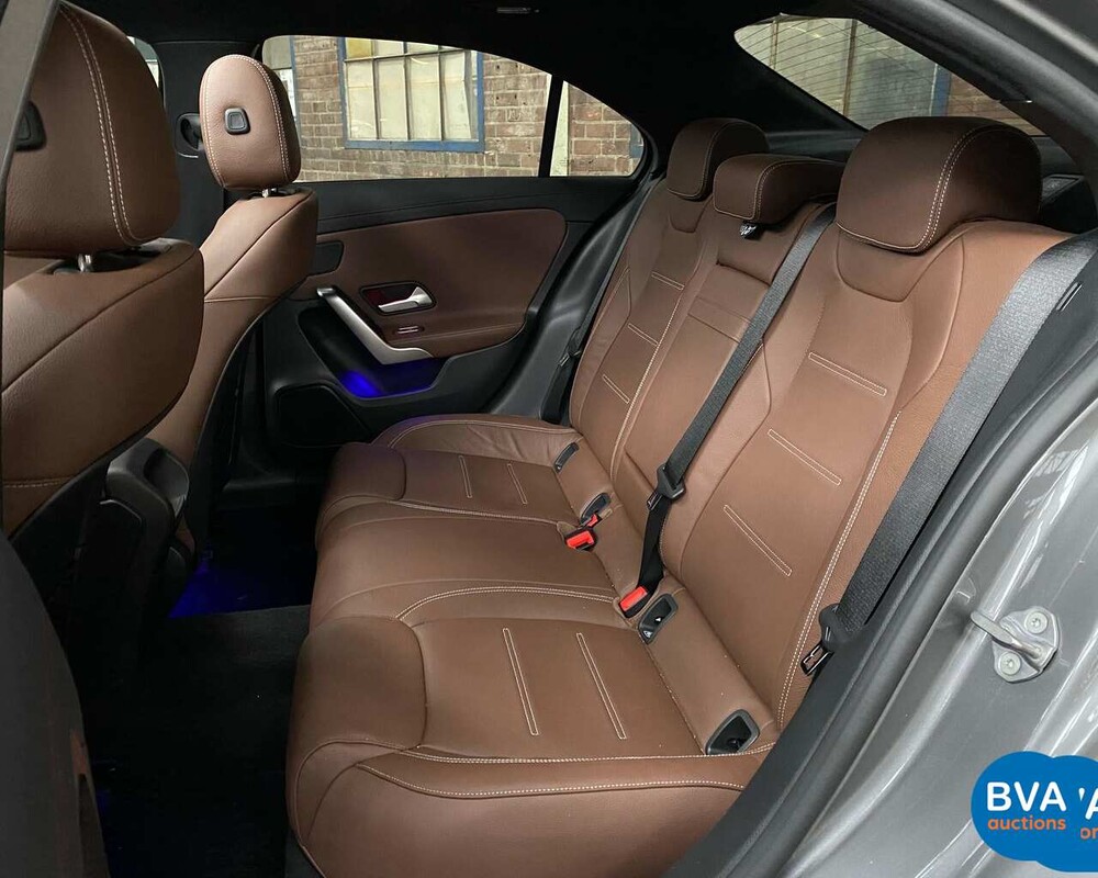 Mercedes-Benz A220 Limousine 190pk 4Matic  2019, H-582-FP