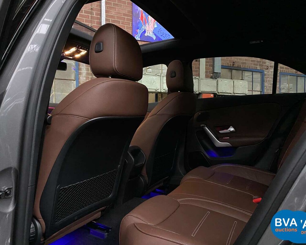 Mercedes-Benz A220 Limousine 190pk 4Matic  2019, H-582-FP