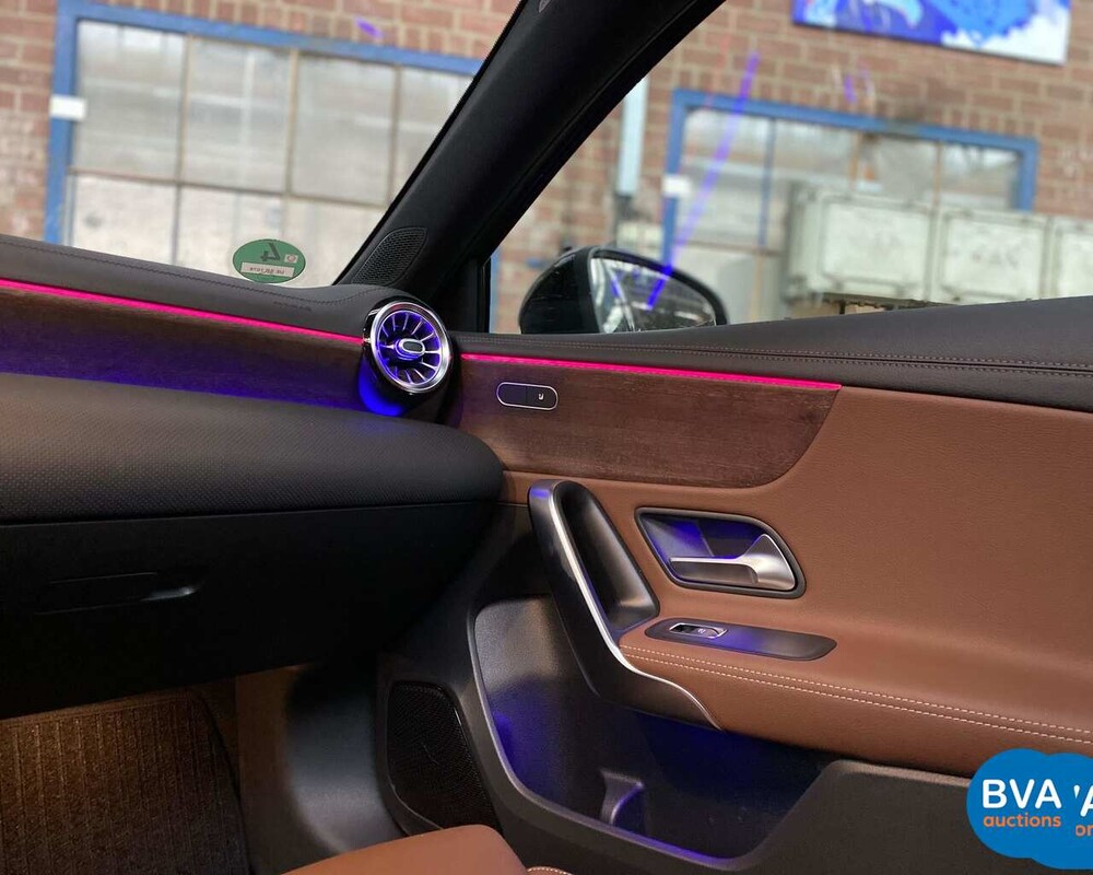 Mercedes-Benz A220 Limousine 190pk 4Matic  2019, H-582-FP
