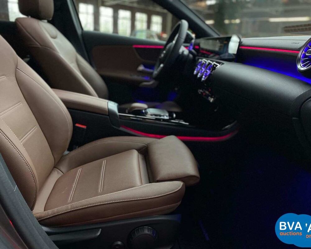 Mercedes-Benz A220 Limousine 190pk 4Matic  2019, H-582-FP