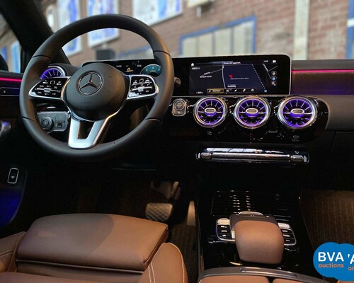 Mercedes-Benz A220 Limousine 190pk 4Matic  2019, H-582-FP